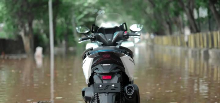 Motor Terkena Banjir? Ini Dampak dan Cara Penanganannya